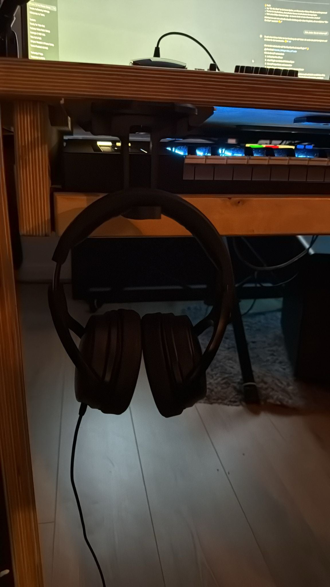 Dosen- & Headset-Halter für Schreibtisch - klappbar